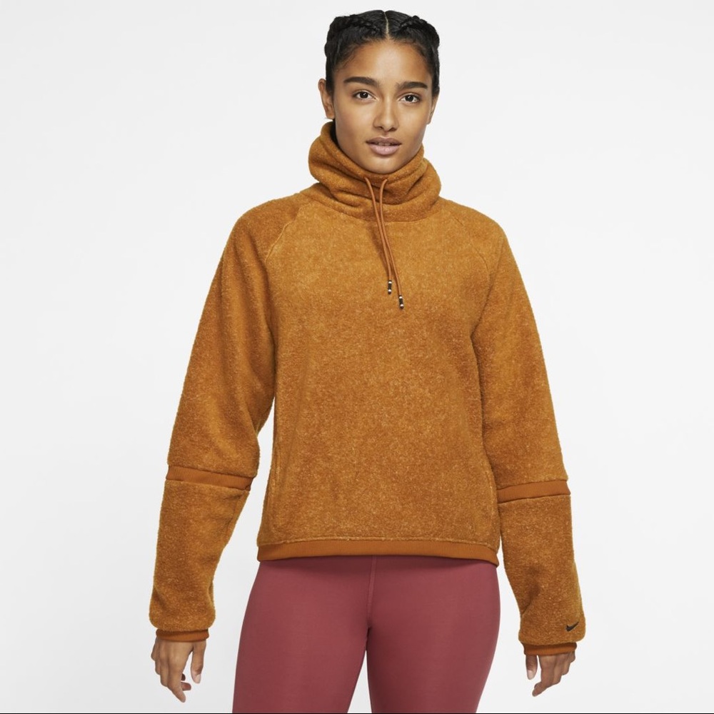 New NIKE fleece pullover size M